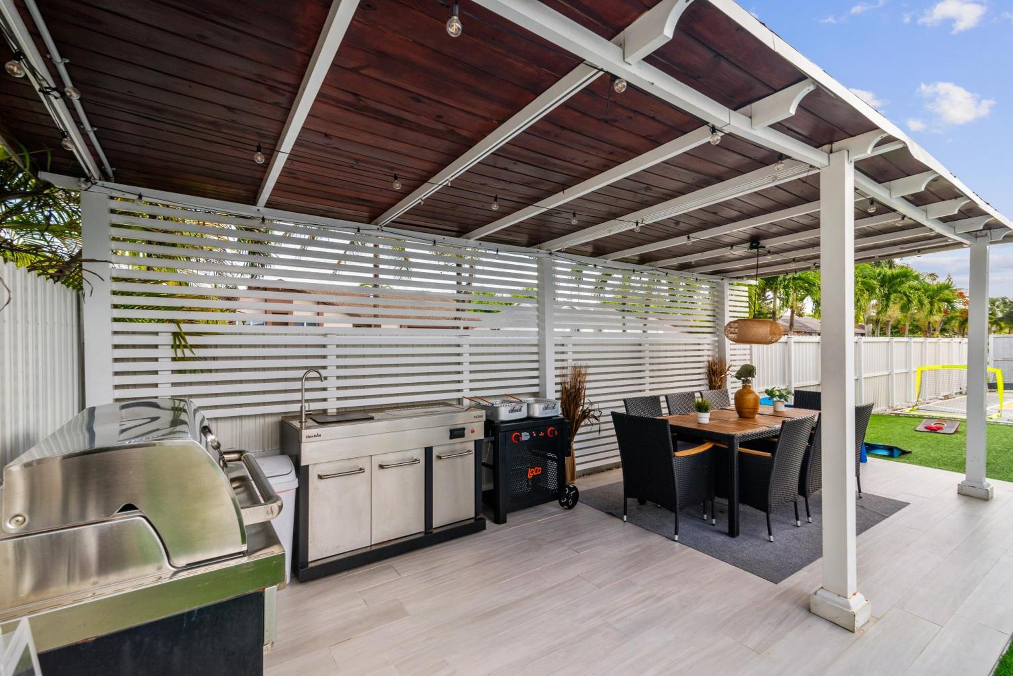 فيلا Miami Luxury House W Heated Pool & Jacuzzi المظهر الخارجي الصورة