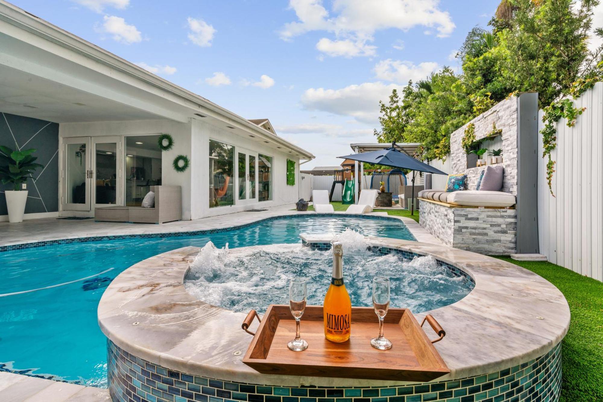فيلا Miami Luxury House W Heated Pool & Jacuzzi المظهر الخارجي الصورة